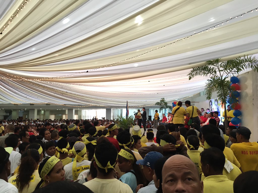 roxasrobredo's tweet photo. Thank you Dumaguete!!! 🎉 #RoxasNa https://t.co/jYNUxyCVna