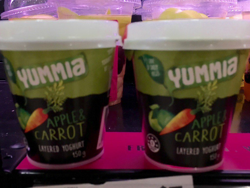 vegdoctor's tweet photo. @yummiaaus @foodnetworking carrot Apple yoghurt. Looks yum! https://t.co/KEEvtqYPZc