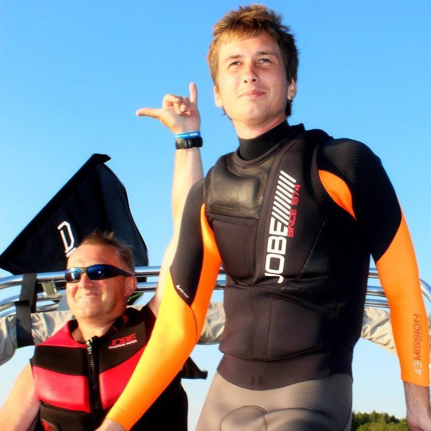 weKitesurf's tweet photo. #aqualetozavidovo #aqualeto #kitestation #kitesurf #da / r.romanov.official #kitesurf https://t.co/7l54PCzx8U