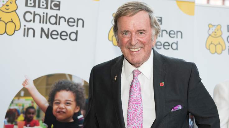 SkyNews's tweet photo. Sir Terry Wogan has died of cancer at the age of 77 https://t.co/BUBeg92BXQ https://t.co/Bb0bGQb1Np