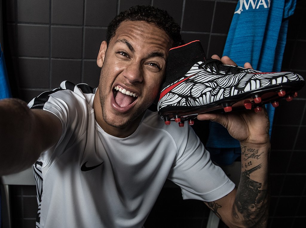 Fai tue ora @NeymarJr #NikeHypervenom Ousadia Alegria, solo su NFA https://...