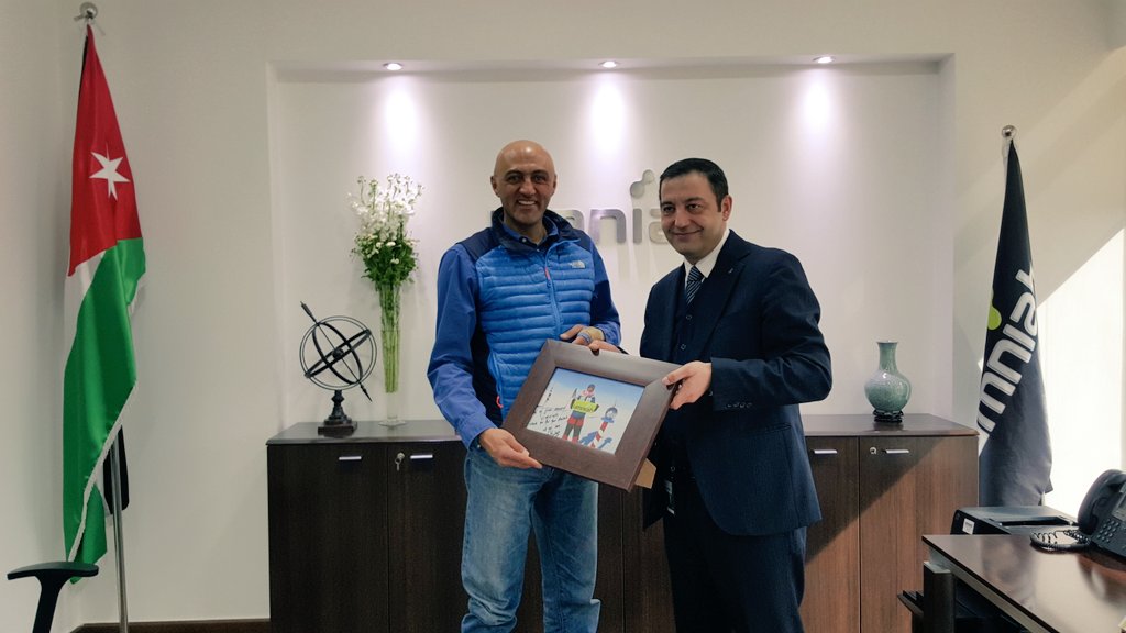 Umniah's tweet photo. زيارة البطل @mostafasalameh لشركة أمنية بعد رحلة دامت 52 يوم في القطب الجنوبي
كلنا فخر فيك وبرجعتك منحييك
#JOonTop https://t.co/vTSNcVFMhV