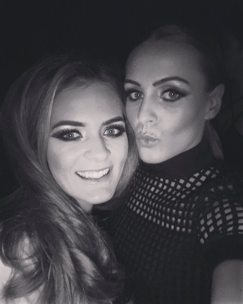 laurenstaples's tweet photo. Out with my sisi.. https://t.co/6fBG6Wumkv