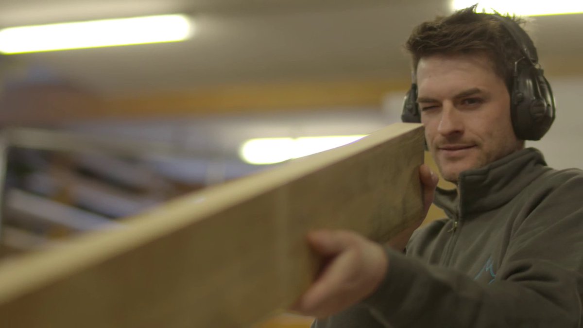 ZoneInterdite's tweet photo. Artisans et apprentis: la fierté du savoir-faire français. C'est ce soir 20h55 sur @M6 ! https://t.co/UZLWE1pzuR https://t.co/yzzCyB6sGq
