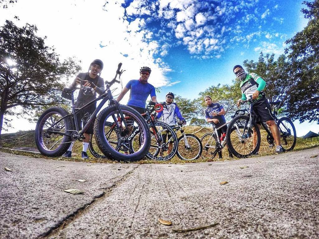 TuttoMTB's tweet photo. jolantrinidad / Sunday Leg day... #teamcompetitive #triLang #mountainbike #mosso #scwinn #roadbike #atomic #cervelo… https://t.co/477ysZLUSR
