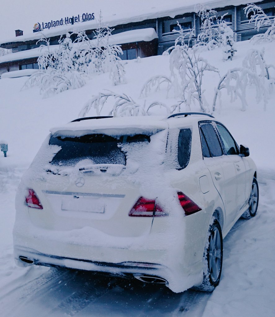 winninghelix's tweet image. Terveisiä Muoniosta! Ainakin #robomersu on ihan #snowbox #Aurora