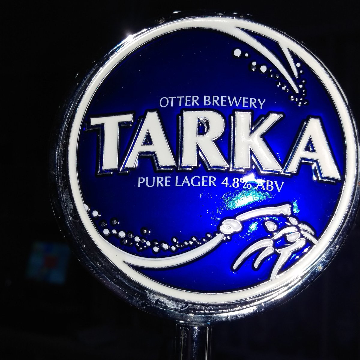 RidgewayInn's tweet photo. Now serving Tara  #Devon Lager . https://t.co/9eIjlvNmcd