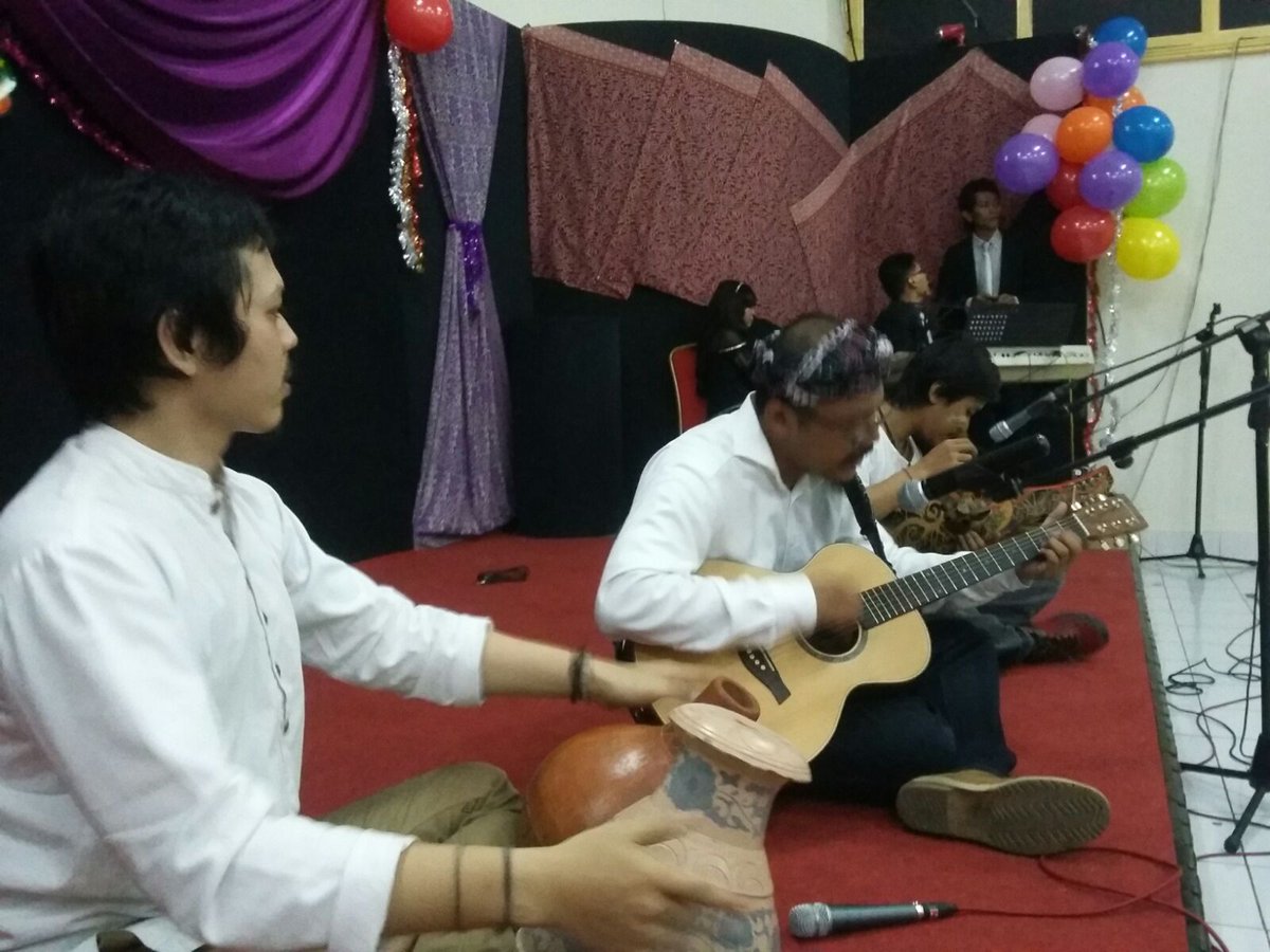 adewhabtsa's tweet photo. met ultah ya bu dirjen https://t.co/WhNTN0FrBL