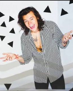 updates1D_latin's tweet photo. Menos de 24 horas para que este hermoso cumpla 22 años 
#HistoryProyect 
#HarryEverglow https://t.co/XOP9Pu4nfA