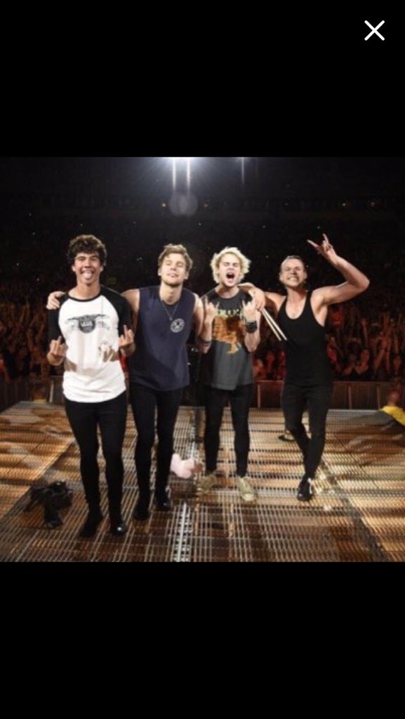 beginningtrades's tweet photo. 🚦Rt et follow @StarYouFollow et @dmwithursun pour gagner un dm avec 4/4 5sos ensemble🚦
🚦tirage aujourdhui🚦 https://t.co/j4IFnKpCD3