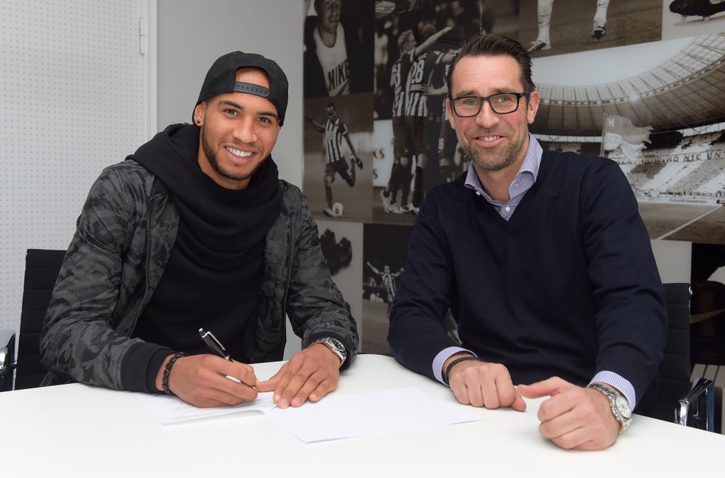 Unterschrieben! <a href="/j_brooks25/">John Anthony Brooks</a> bleibt bis 2019 Herthaner. #hahohe