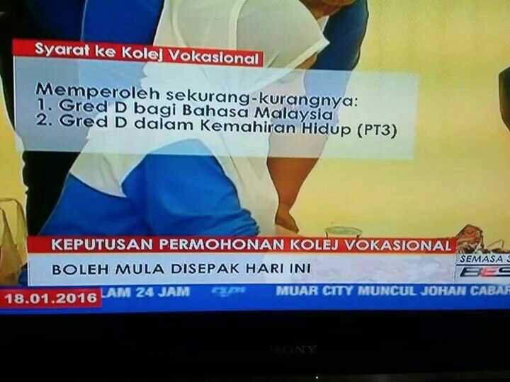 PhoebeShafinaz's tweet photo. RTM with their ability to come up with funny typos is so amusing. How could they manage to do such silly mistakes? 😂 https://t.co/OdAJxeUrcc