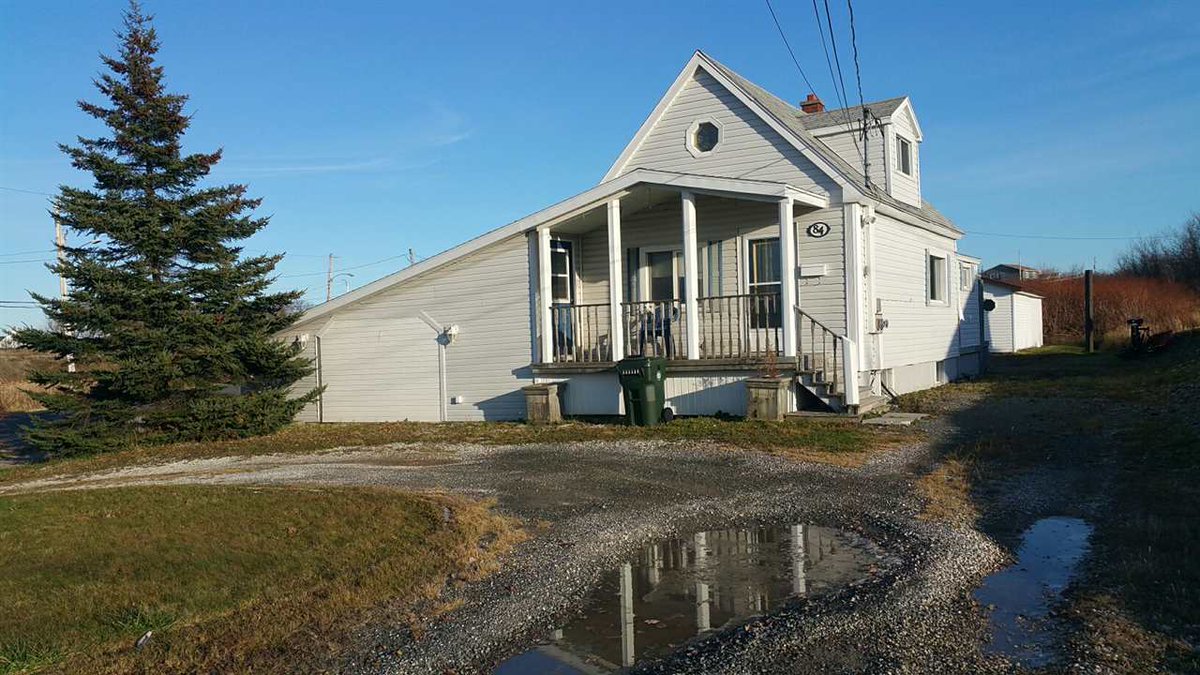 Perfect starter home or rental property! rem.ax/1ZZyhM5 #cbrealestate