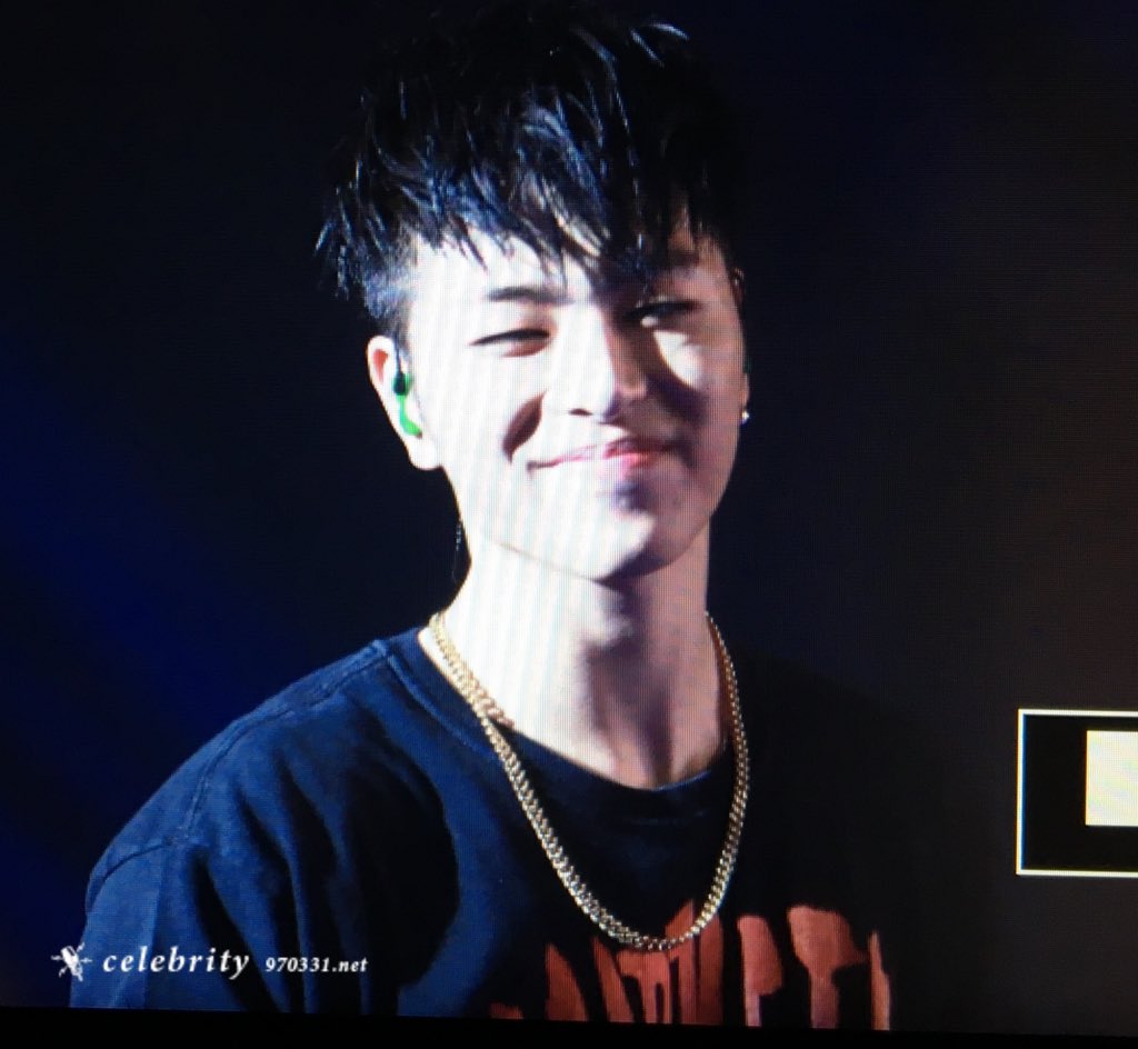 970331net's tweet photo. [preview] 160131 iKONCERT #준회 / 팬들 보는 눈에서 꿀이 이렇게나 떨어질일..모두 가래떡 준비하새오😭😭😭 https://t.co/NiWZOgBVwq