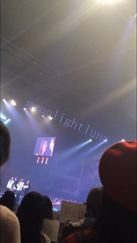 FxLUNAMoonLight's tweet photo. #Dimension4inSeoulDay3 https://t.co/q3lEQcrpMf