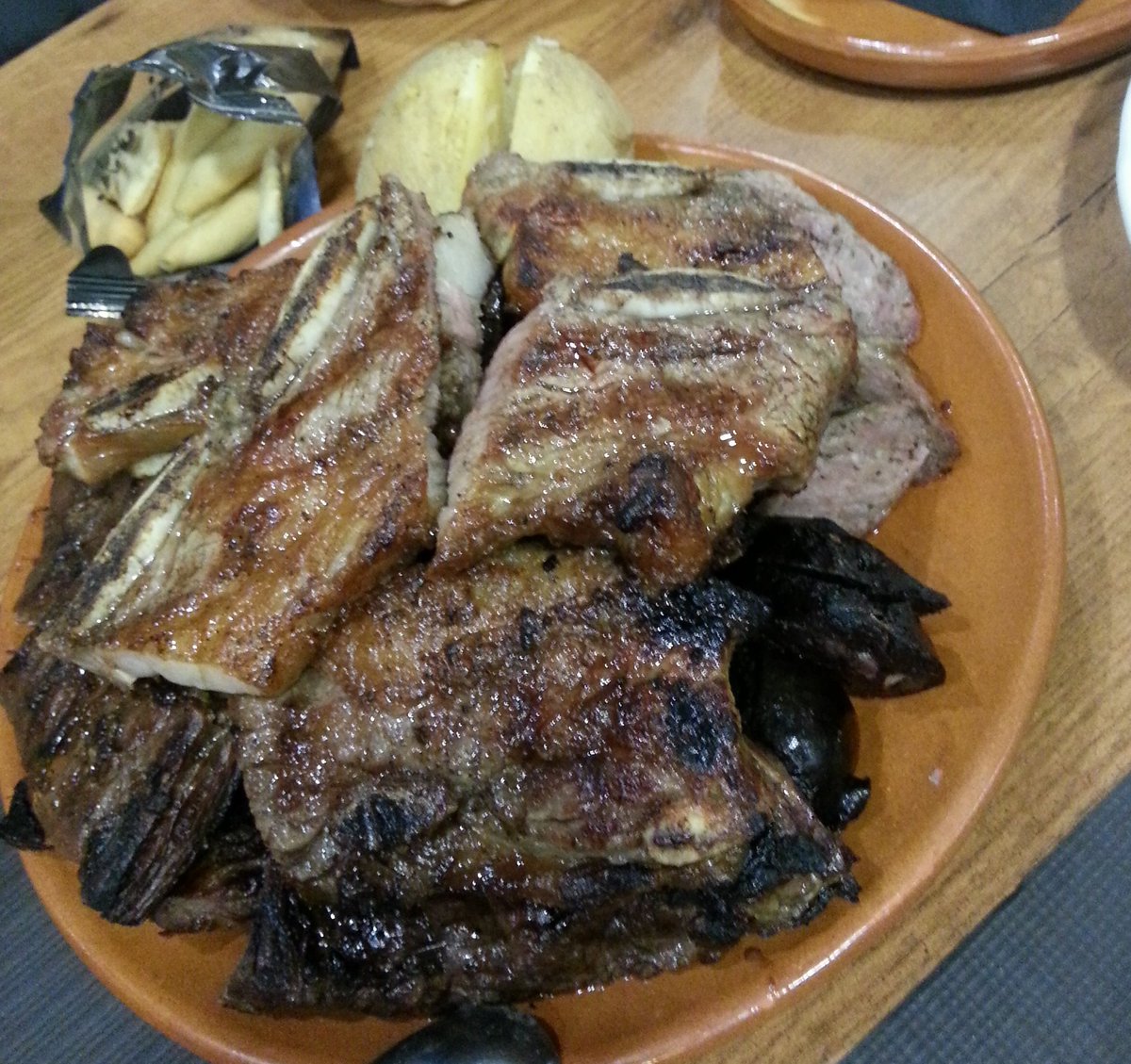 La Posta,parrilla argentina. Muy recomendable. Precio/calidad y servicio muy bueno.