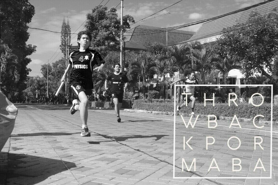PORMABAMIPA2016's tweet photo. Throwback PORMABA 2015 niiiih
Jangan lupaaa yaak kalo udah sebentar lagi PORMABA 2016 (: so persiapkan dirimu (: https://t.co/4HdDgpaLeO