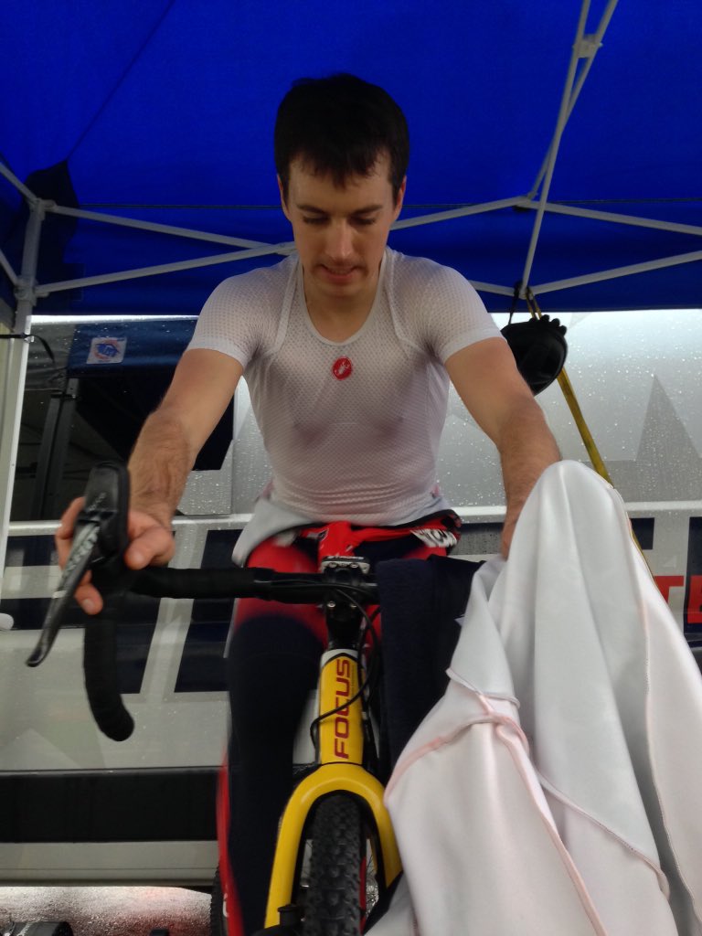 And now it's <a href="/Krughoff/">Allen Krughoff</a>'s turn. Warming-up 25 minutes out from the start of his #CXZolder16.