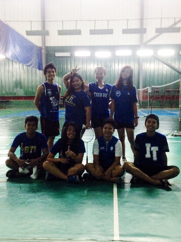 leannaquinitio's tweet photo. Sunday training! Badminton never stop! TeamAng #BlueForToday https://t.co/6Xz5DUelfM