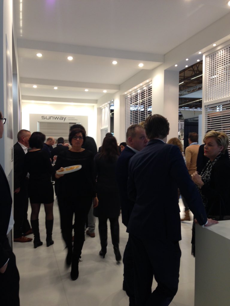 Gezellige drukte op de Sunway stand op #intirio. Houtcollectie wordt goed ontvangen.