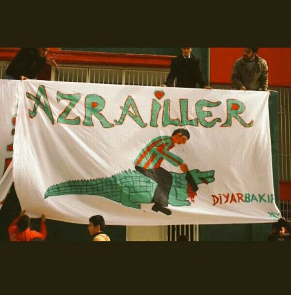 Kürdistanın çocukları istedimi 9 ülkenin karma takımını yeniyor.işte siz halkın gücü. #HalkınİçinSaldırAmedspor