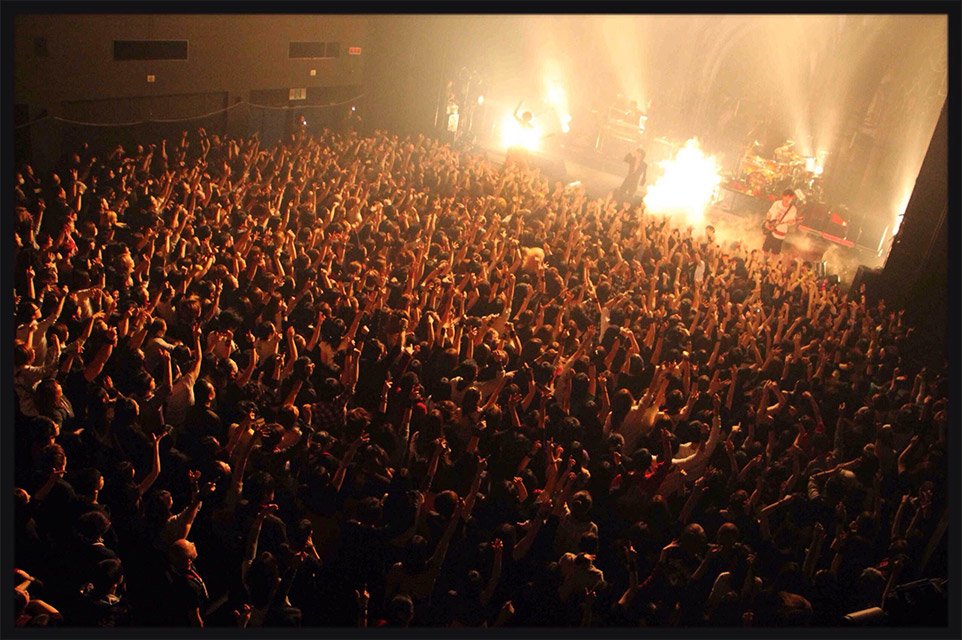 VAMPS_JPN's tweet photo. VAMPS LIVE 2015-2016 JOINT 666 全日程無事終了しました!
ツアーにご来場いただいた皆さま、本当にありがとうございました! #JOINT666 https://t.co/G9ogrTFErj
