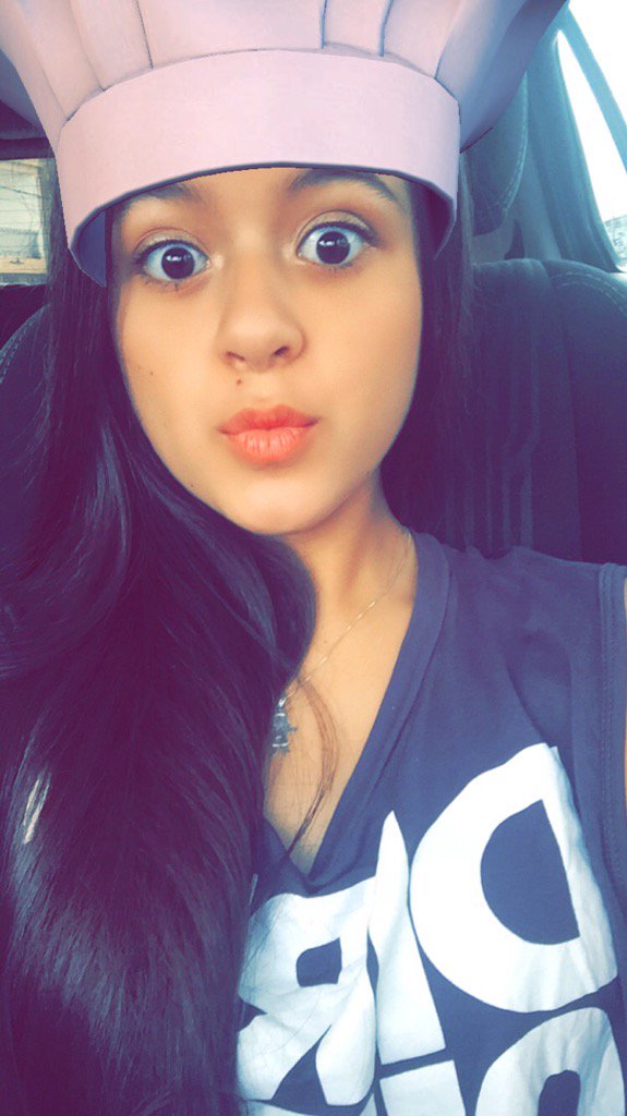 marijocardozo1's tweet photo. 👑💄 https://t.co/ndbacwDgfn