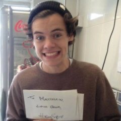 5_harry2n8_'s tweet photo. お誕生日おめでとう
あなたを世界で一番愛してます
辛い時もあなたのおかげでがんばってこれました
今は英語勉強中で全然話せないけど、いつか話せるようになってあなたに会いにゆきます
あなたの幸せを祈ります
@Harry_Styles https://t.co/KqQZQWc4xN