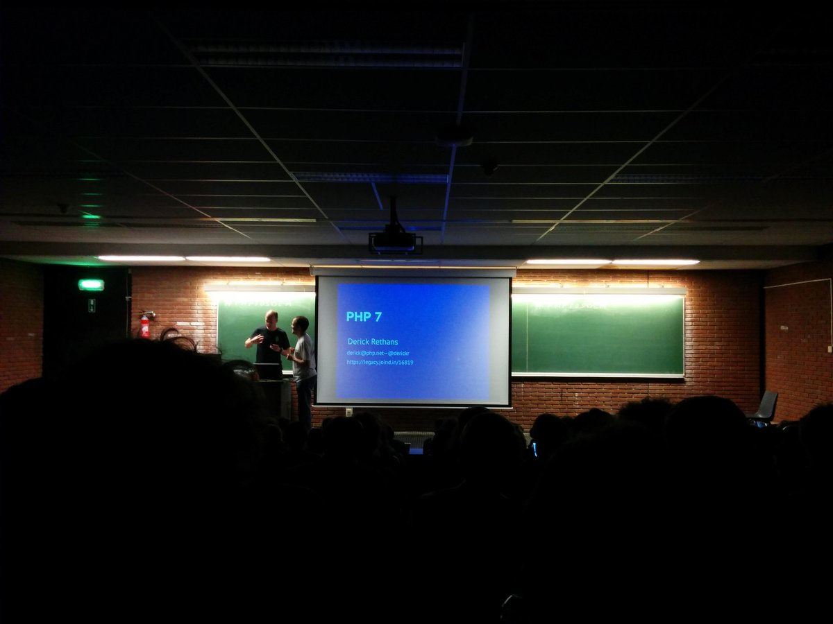 climbing_jo's tweet image. Full room for PHP 7 at #FOSDEM2016. #phpfosdem #php