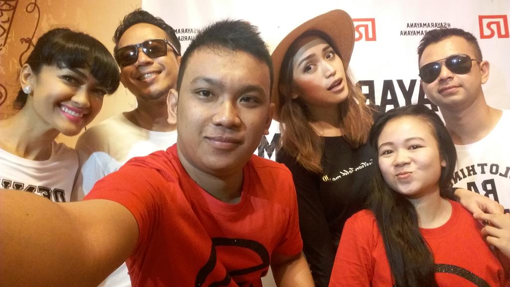 WawankLdrk's tweet photo. Moment Bersama @RaffiAhmadLagi  @jedarcantik  @juliaperrez @DennyCagur @WawankLdrk https://t.co/WBupiTgxK0