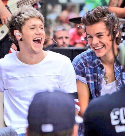 02Pippa's tweet photo. #HappyBirthday 
#0201HarryStyles
#LOVE
#OneDBestFans2016 
#RT
#Yeah https://t.co/F00ieRWqFZ