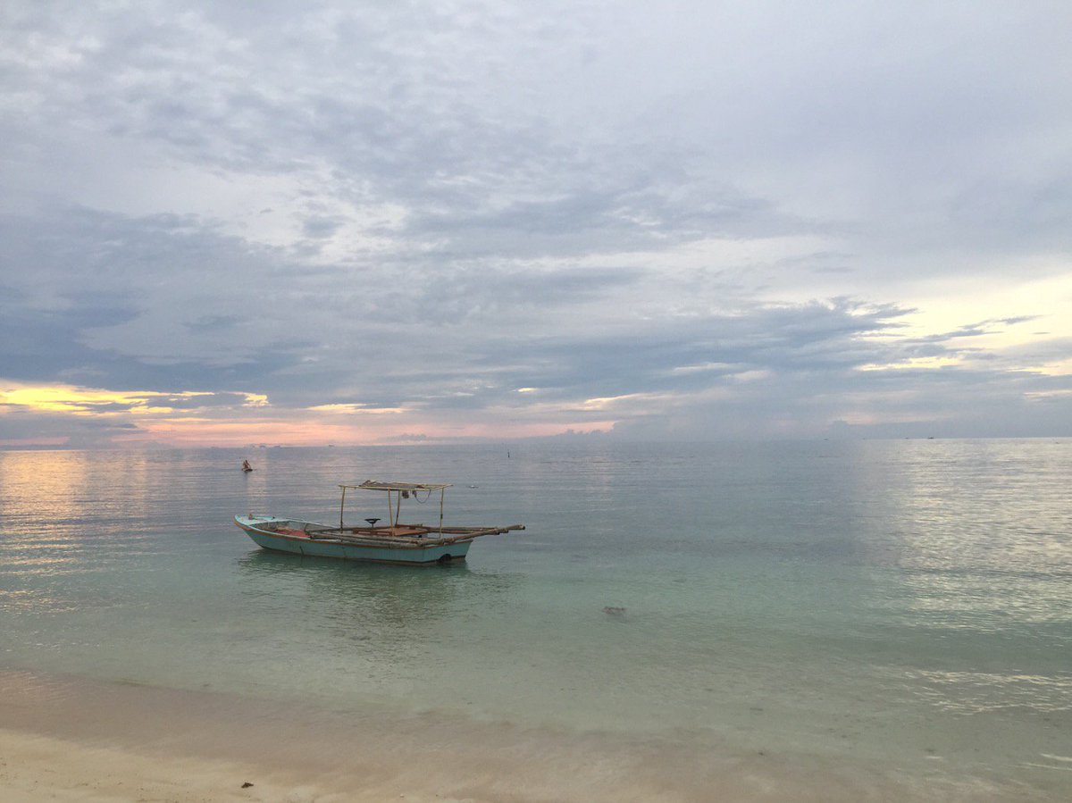 GDobrygin's tweet photo. Here I go... on Twitter / Kho Pha Ngan sunset https://t.co/pRmEjQV94W