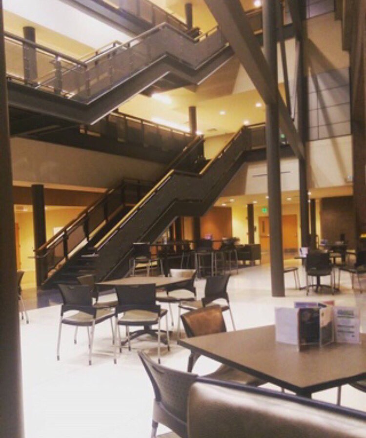 purduefw's tweet photo. Check out this week's #IPFWPhotoOfTheWeek taken by @mdennis11 at https://t.co/fq090I6ojq https://t.co/zkpHT7m628
