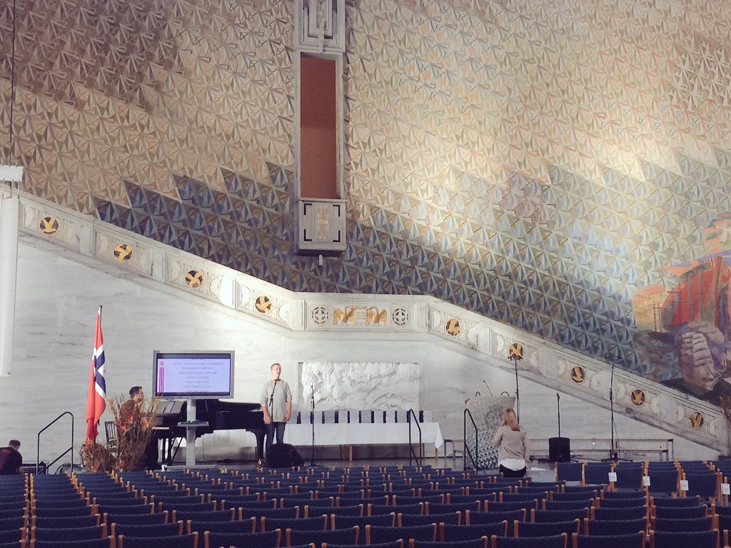 oslohitensemble's tweet photo. #oslohitensemble sang på seremonien for nye statsborgere i dag. #oslorådhus #oslocityhall #lydprøve @Oslo_raadhus https://t.co/zHBL9uPjVN