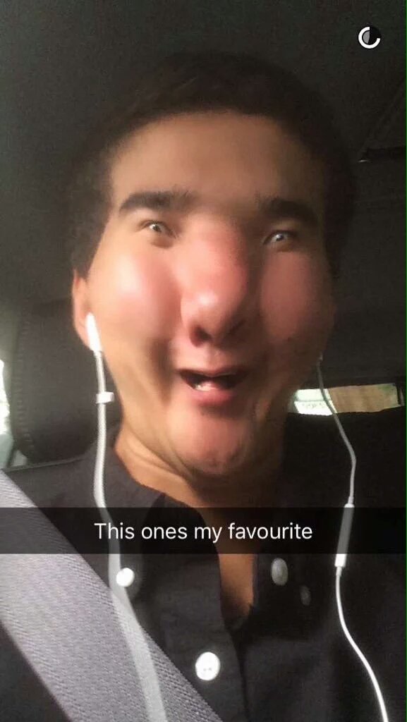 5SOSTumblrx's tweet image. "Who is your favourite?"