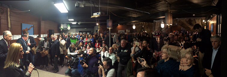 Packed house at Inspired Grounds Cafe to see @GovMikeHuckabee & Senator @ChuckGrassley! #ImWithHuck #IACaucus