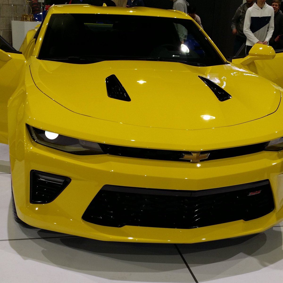 Rose_Rozeee's tweet photo. #providenceautoshow https://t.co/JAeBTWq7N3