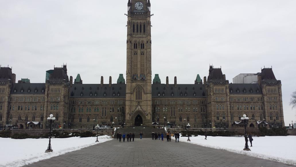 UBCOGNCTR's tweet photo. Got to explore Ottawa today before our flight! #Ottawarocks #Parliament #GNCTR2016 https://t.co/cjLAjaaX9t