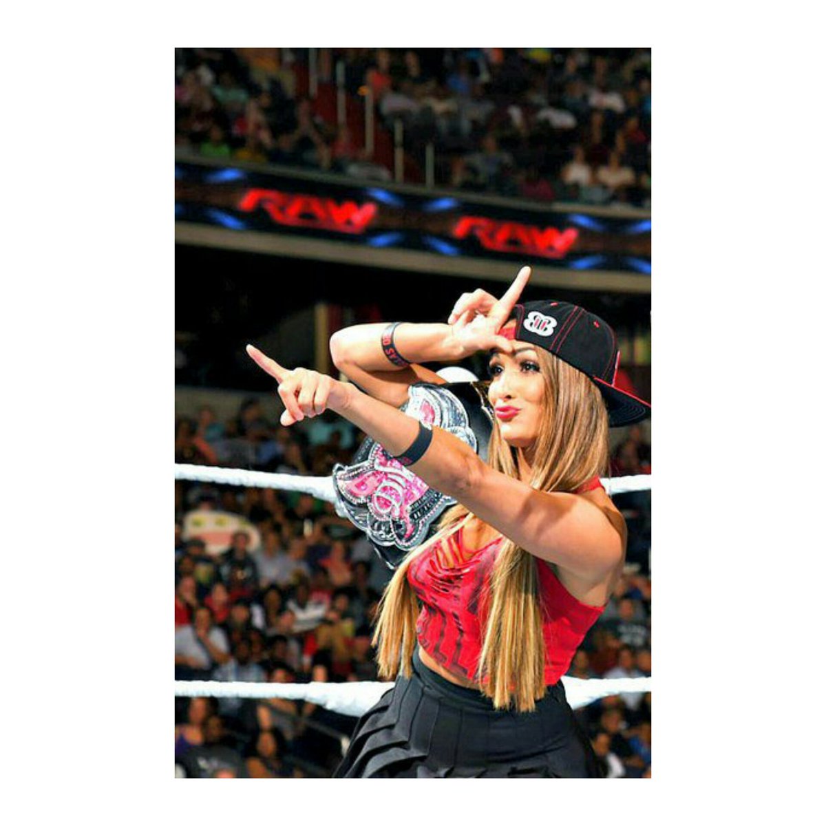ThankYouBellas's tweet photo. Queen ❤
my babes,in 19 Days its my Birthday @BellaTwins 😊💞 https://t.co/jmRZJJHvmh