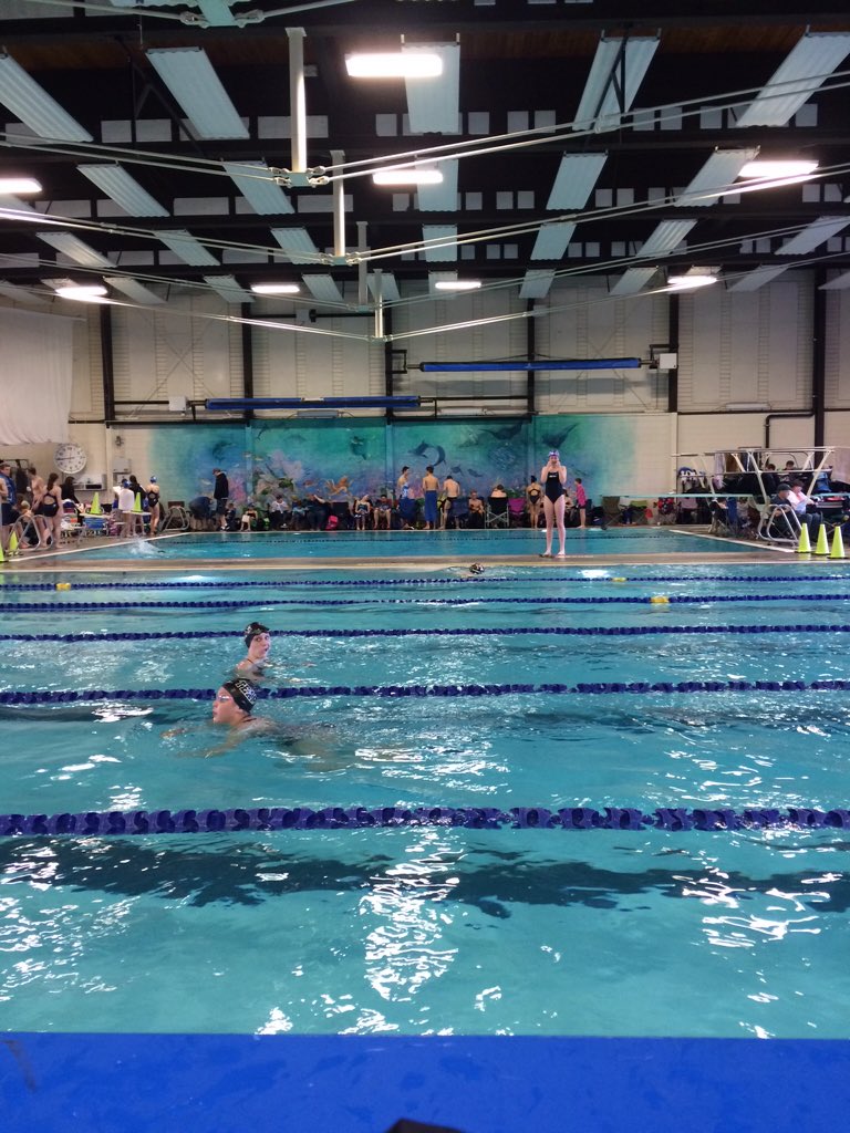 BrandiTeeney's tweet photo. Round βπΌοΈ #YMCAState #swimcoachprobs https://t.co/f82lSnyUCJ