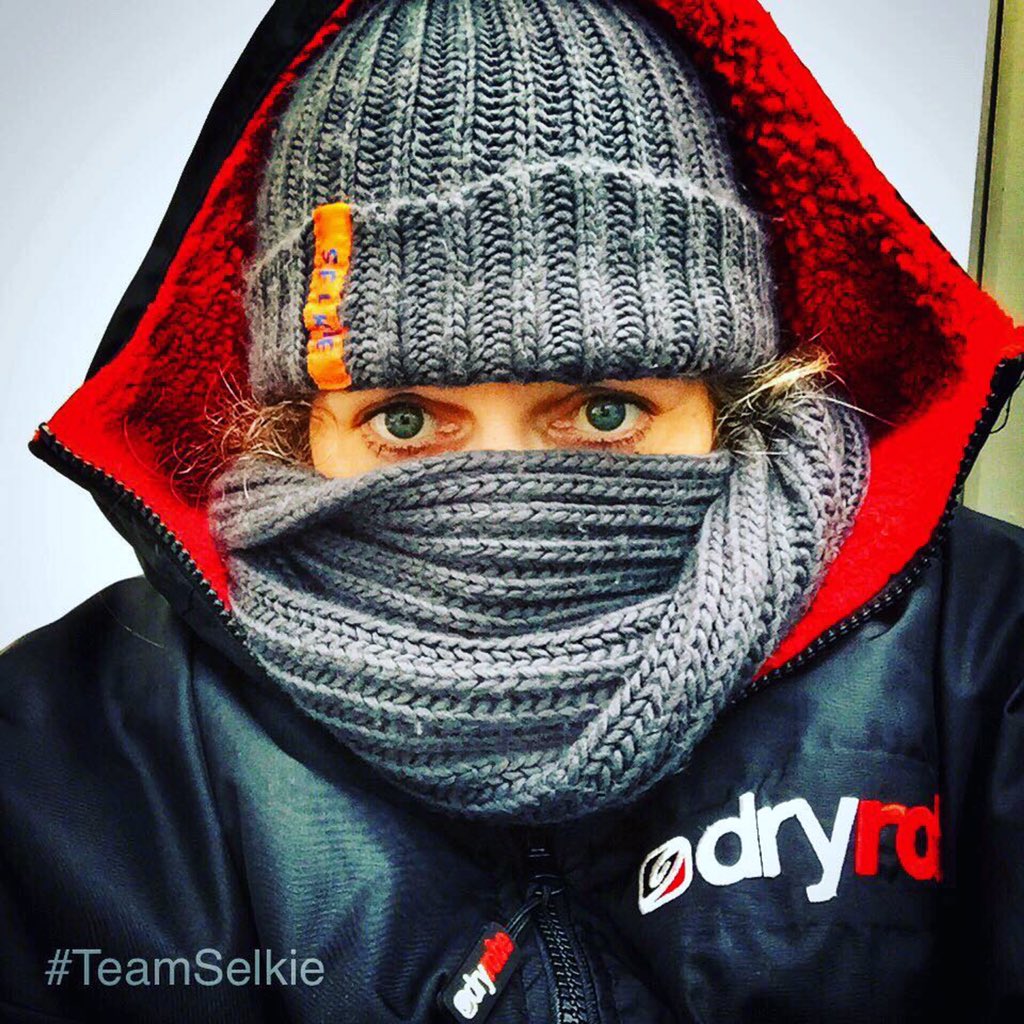 dryrobe's tweet photo. 📷 @belgokatia ...
@chillswim #dryrobe @selkieswimco @openwaterclubs #TeamSelkie  #windermere #bigchillswim #theOSS https://t.co/3MfmPu9vE7