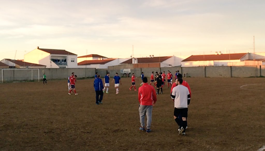 AtcoPueblonuevo's tweet photo. 1ª REGIONAL | Final @AtcoPueblonuevo B 3 - @cdbarbano 1 @En_juego https://t.co/hVwWwUxgvS