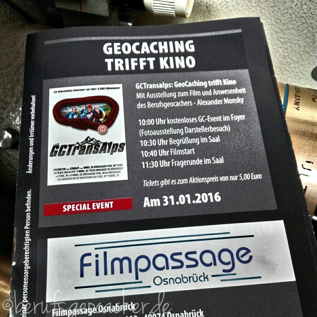 Berufsgeocacher's tweet photo. Die Filmvorführung in Osnabrück und der Kinosaal war der HAMMER. Wir sind sehr STOLZ 😊 *DANKE* #gctransalps https://t.co/OeUDiPjktC