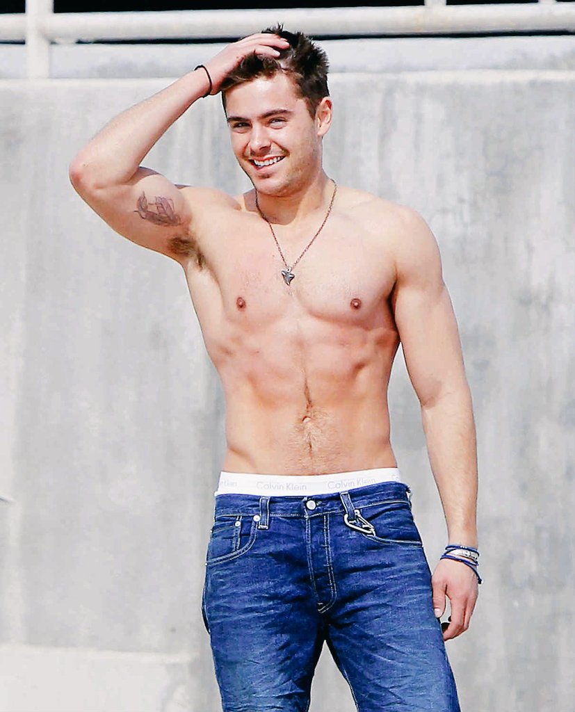 xmxr_'s tweet photo. Gracias Dios por darnos a Zac Efron. https://t.co/ZZTNYxXagL
