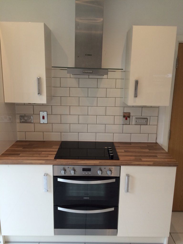 CFOakes's tweet photo. This weeks tilling job complete in #Newhall #Essex. Home owner wanted to add their own stamp to #kitchen RT #Tilers https://t.co/RN54x0eA5y