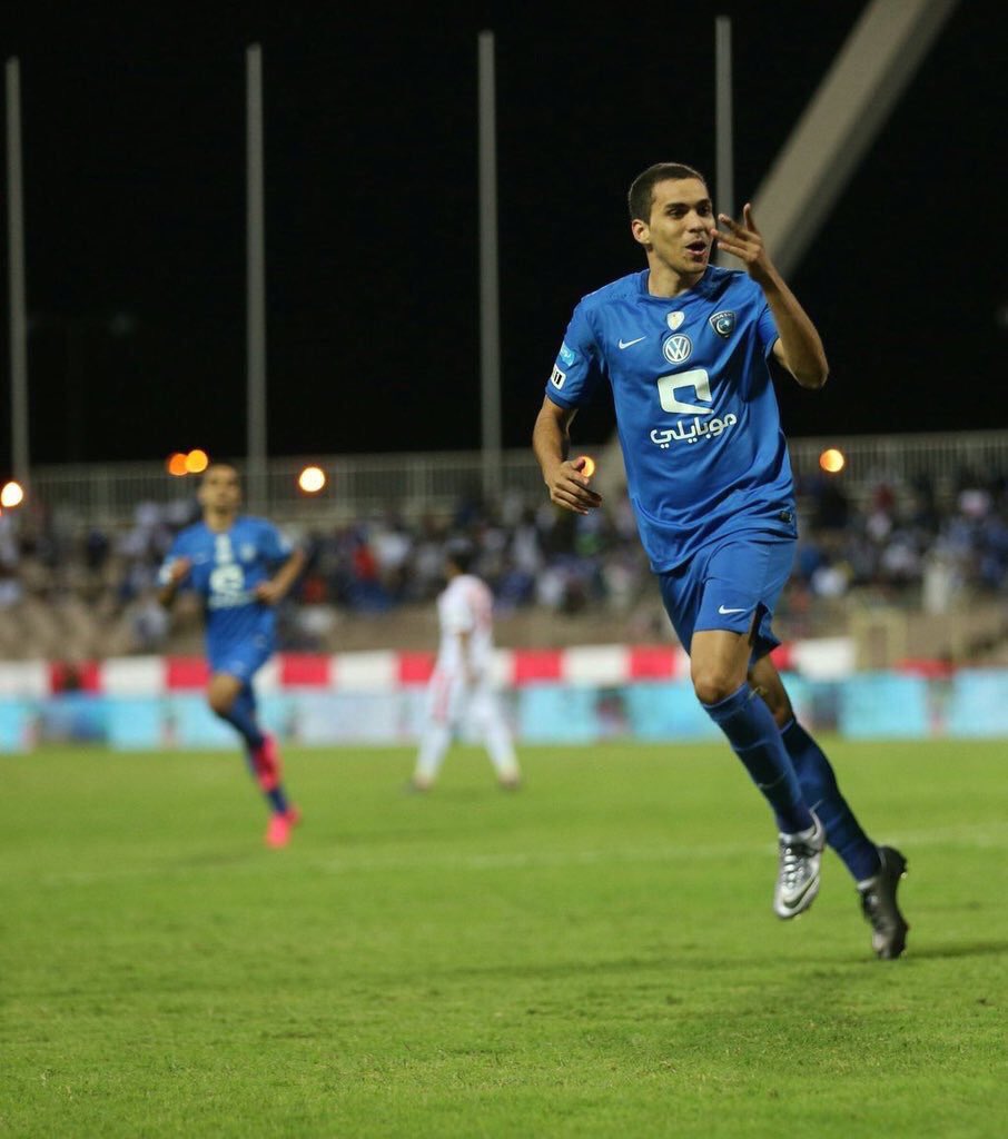 F0_8wh's tweet photo. كنت أقول العمر مع غيرك ثقيل Neves 
وهذا غيرك صار لعيوني النظر Eduardo 💙
#الهلال
#الهلال_النجوم https://t.co/50Oox4Llhx