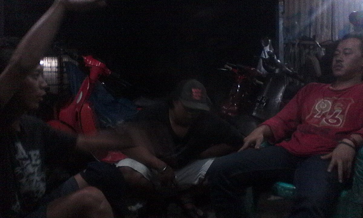 PGSTANGSEL's tweet photo. Sharing sharing sama @pasukan scooter indonesia selamat malam scoot yu sharing2 ;;) https://t.co/4ct6evpdVs