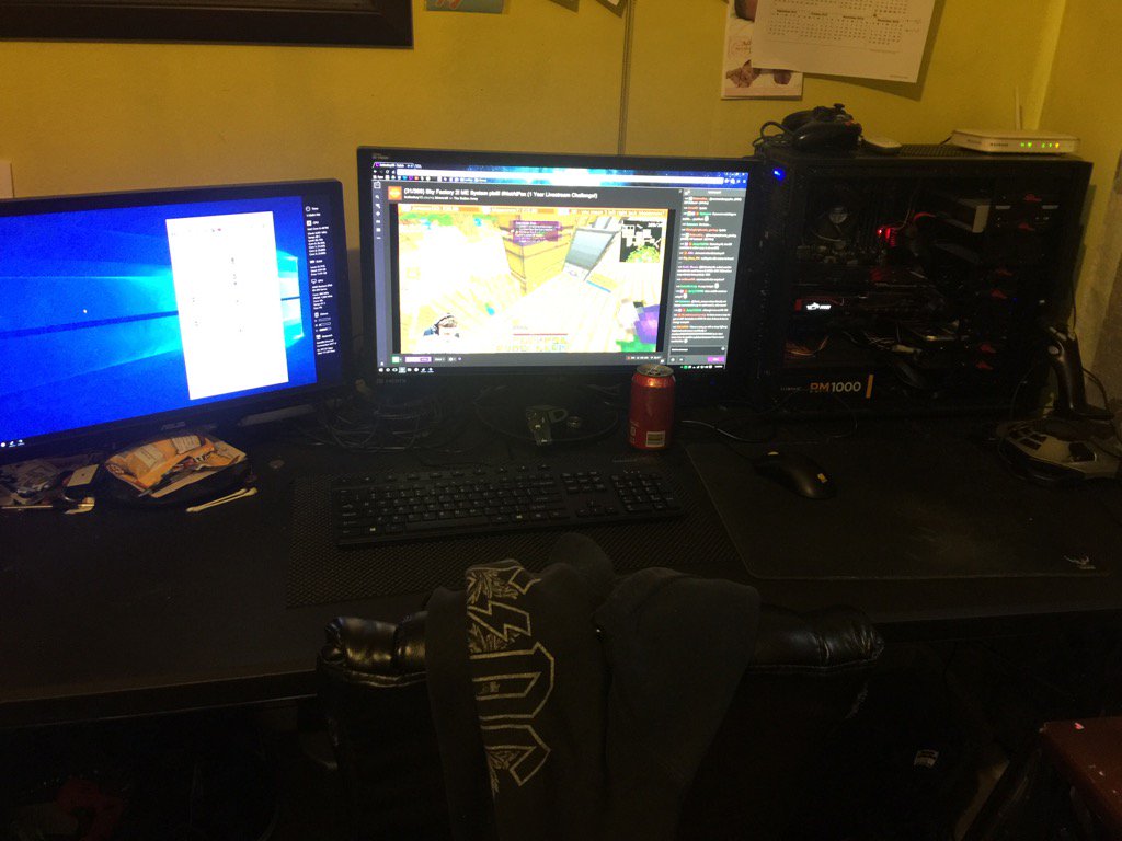travokk's tweet photo. @JackButton35560 my setup https://t.co/RNu8a97lRx