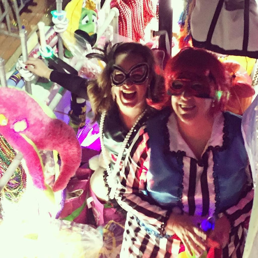 stacywellborn's tweet image. Time out for a snapshot 
#mardigras #flutteron ift.tt/1TvdvnQ