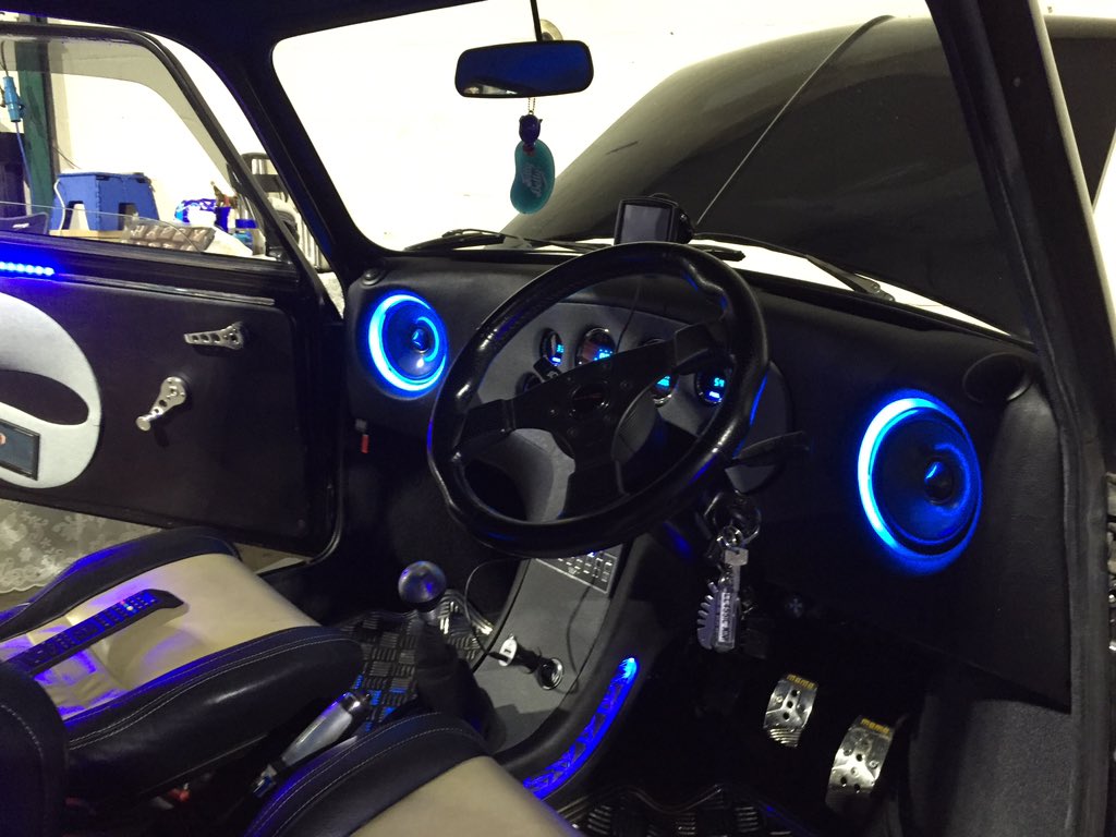 stevepullen2's tweet photo. @lookatmymini #miniice!! https://t.co/1wJ2GEfaw1